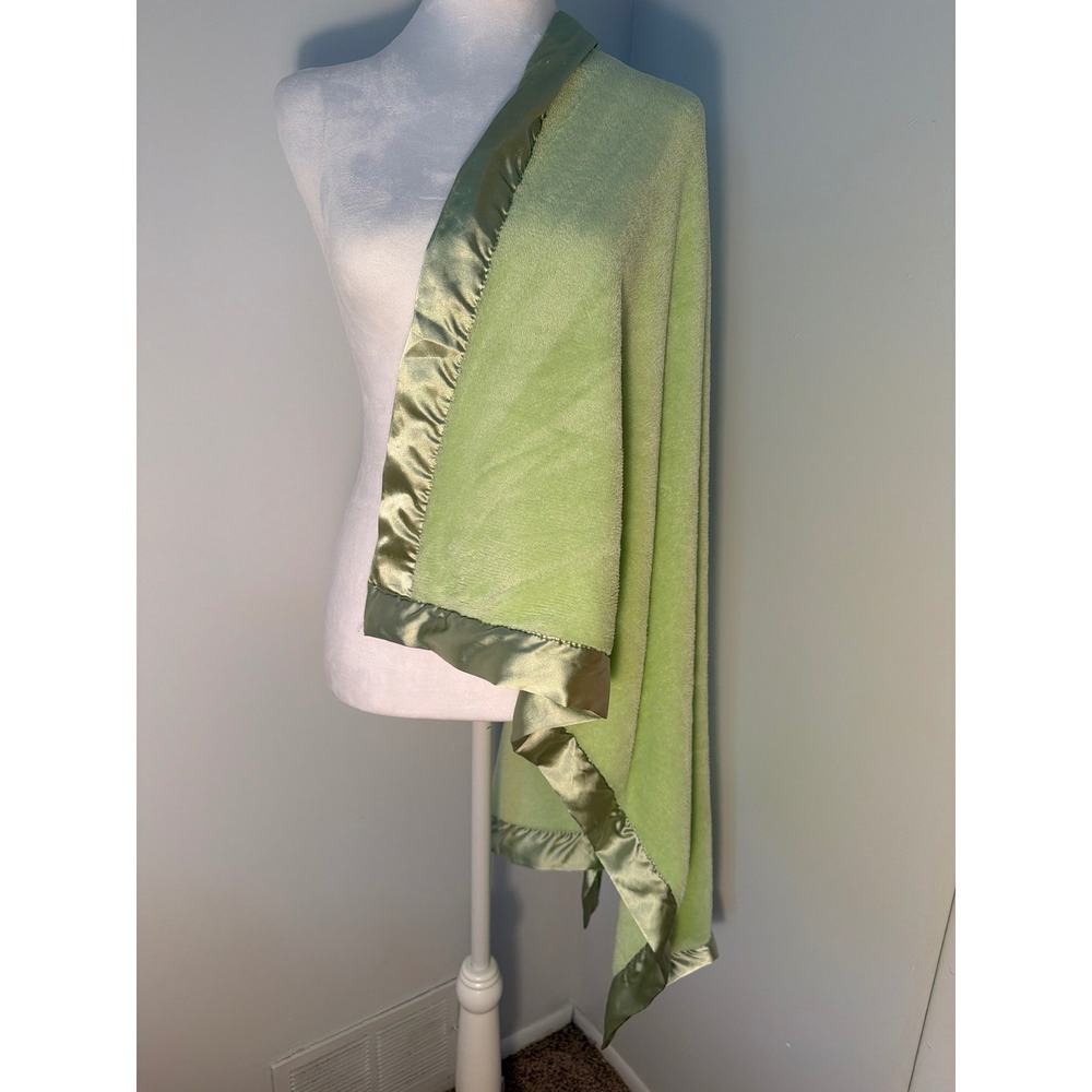 Unbranded Lime Green Plush Baby Blanket with Wide Satin Trim Border 35x35